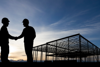 Paulo Roberto Gomes Fernandes aborda como novos métodos construtivos ganham destaque, oferecendo soluções inovadoras para enfrentar os desafios de segurança no setor de engenharia.